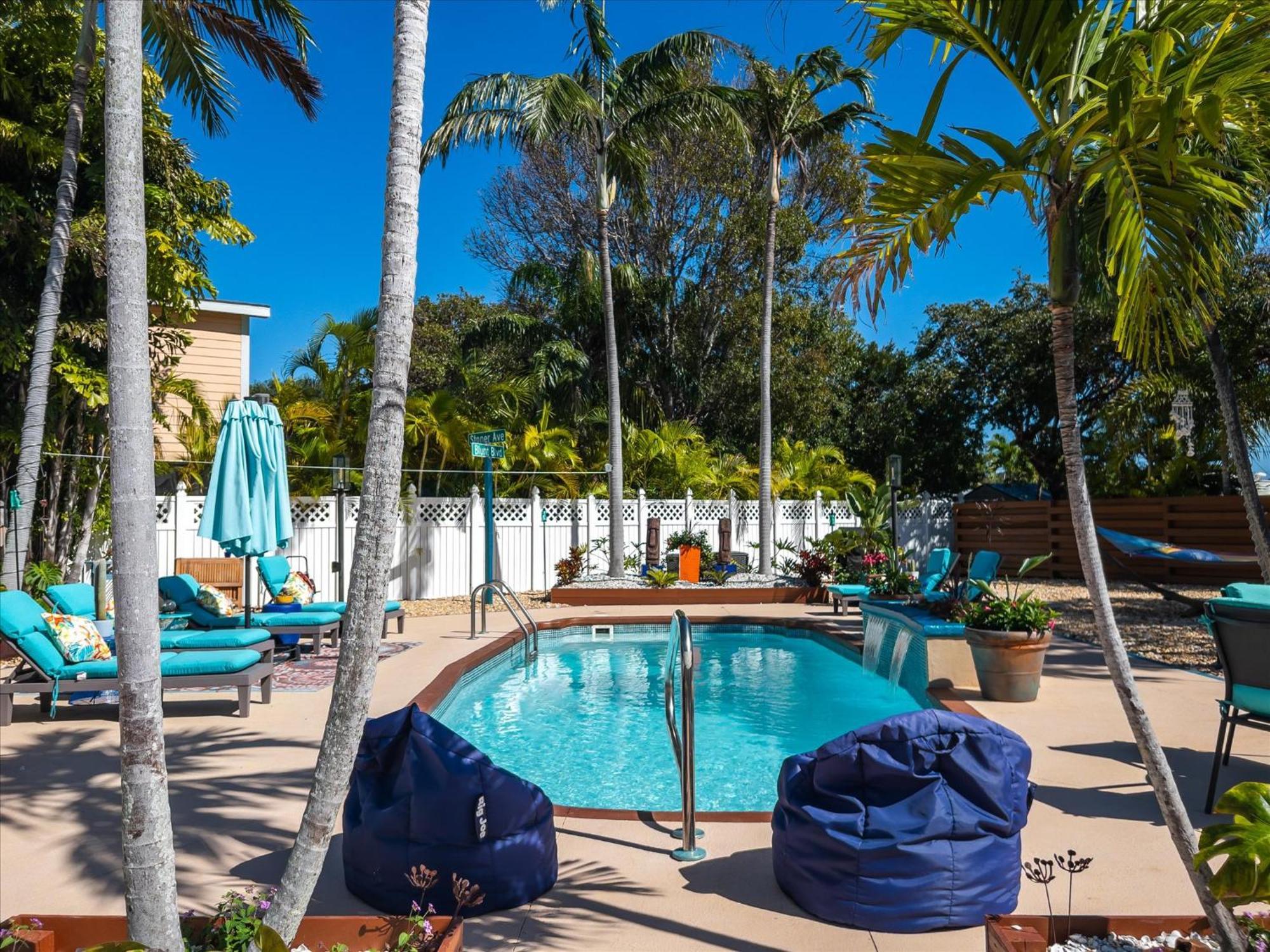 The Salty B Vacation Rental Маратон Экстерьер фото